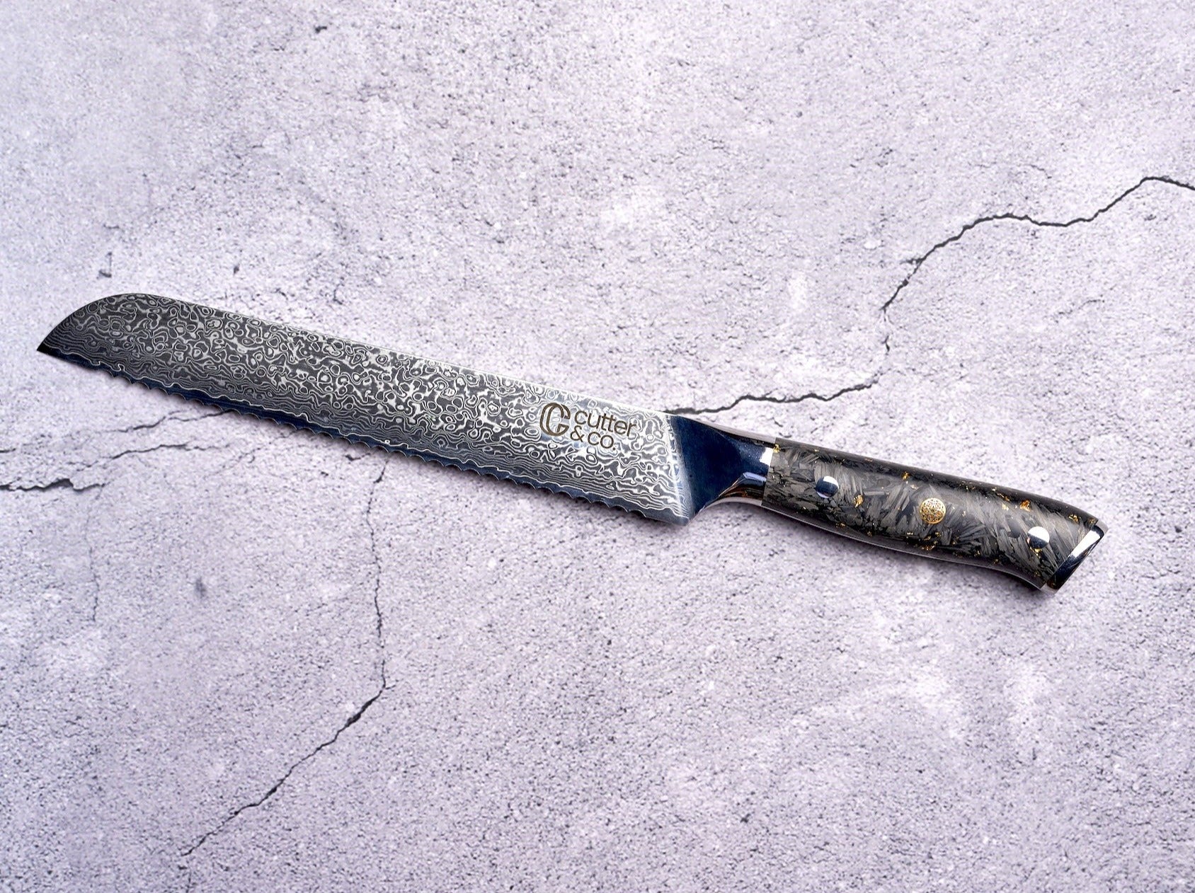 SERRATED BREAD KNIFE 8"