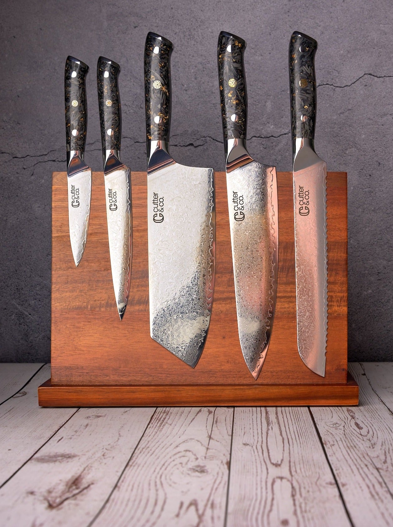 MAGNETIC KNIFE RACK